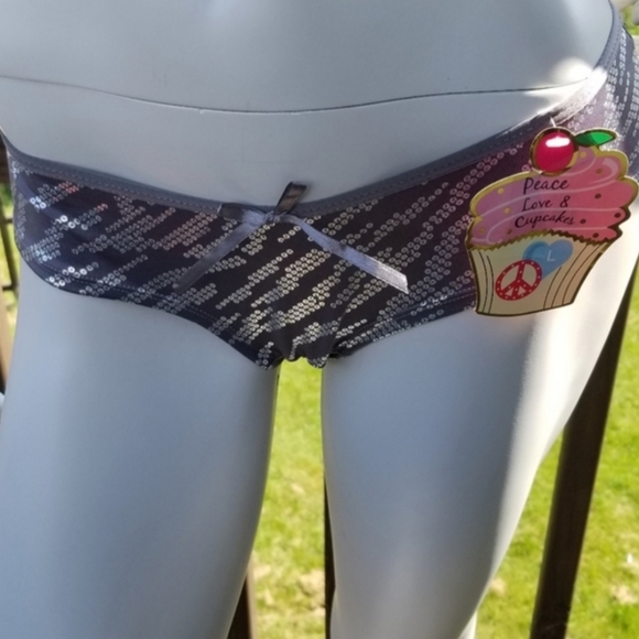 ⭐⭐ ROCK STAR ⭐⭐ Bikini Top 36B and Bottom Large - Picture 6 of 8